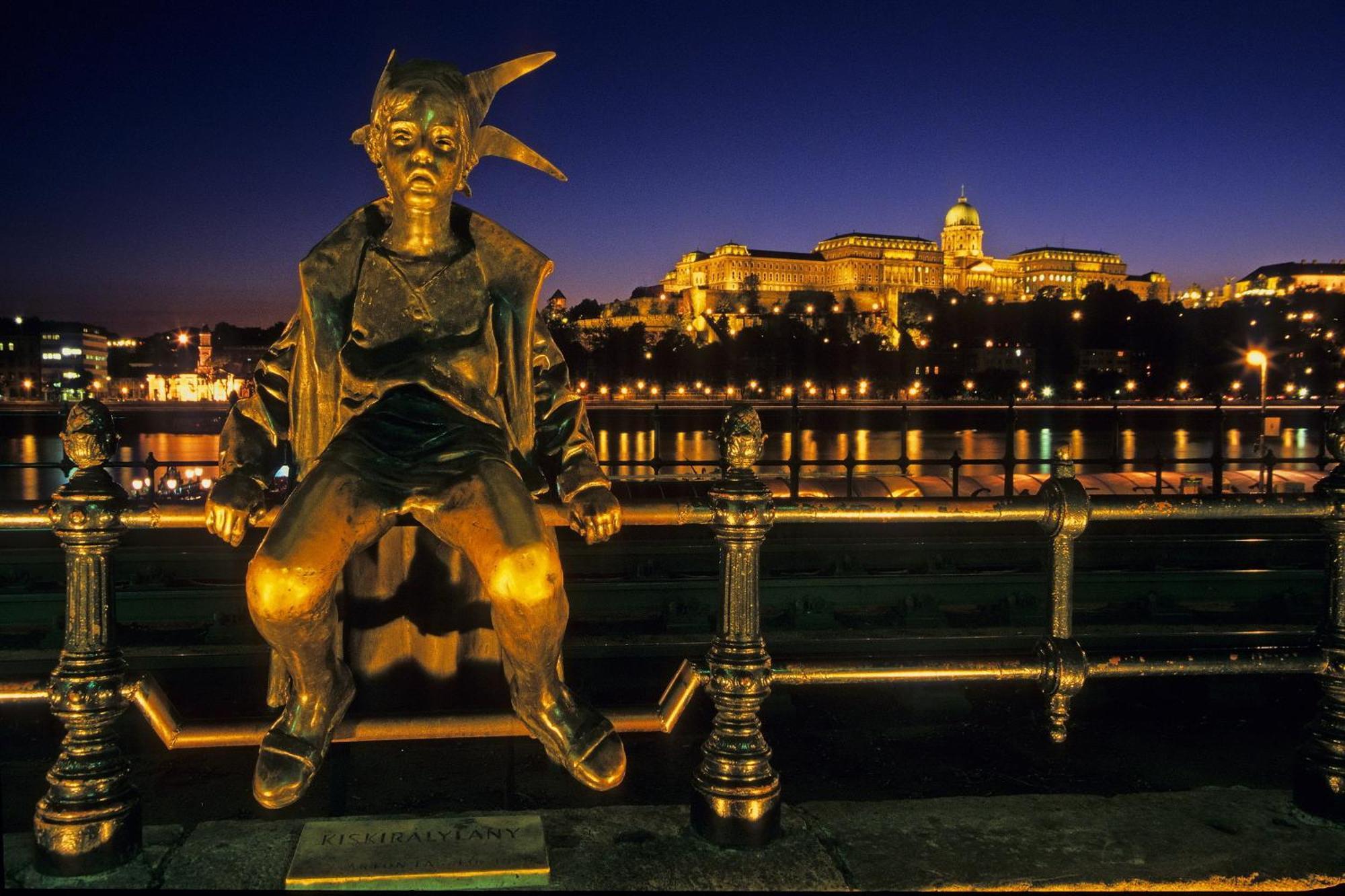 Little Americas Opera Apartments Budapest Bagian luar foto
