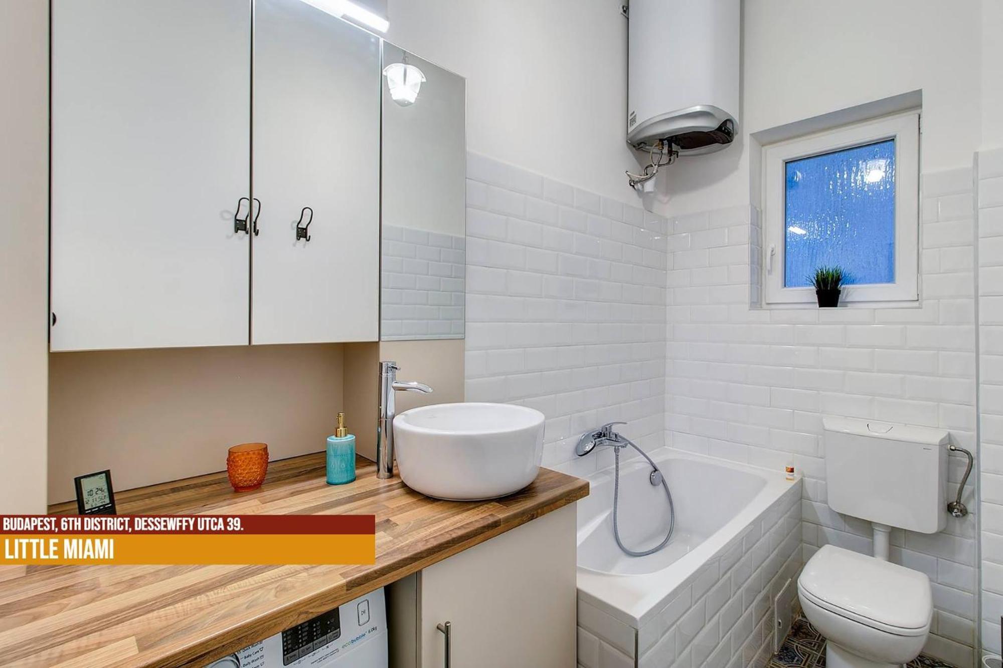 Little Americas Opera Apartments Budapest Bagian luar foto