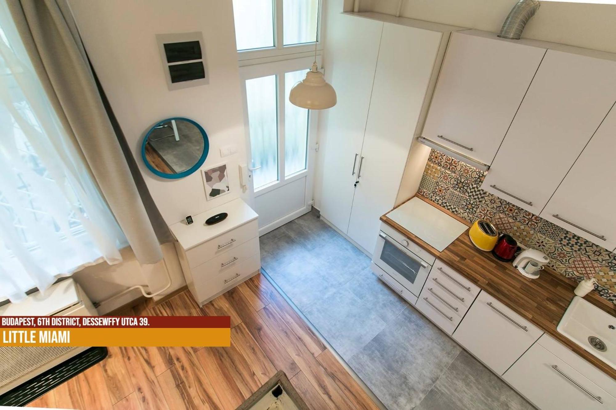 Little Americas Opera Apartments Budapest Bagian luar foto