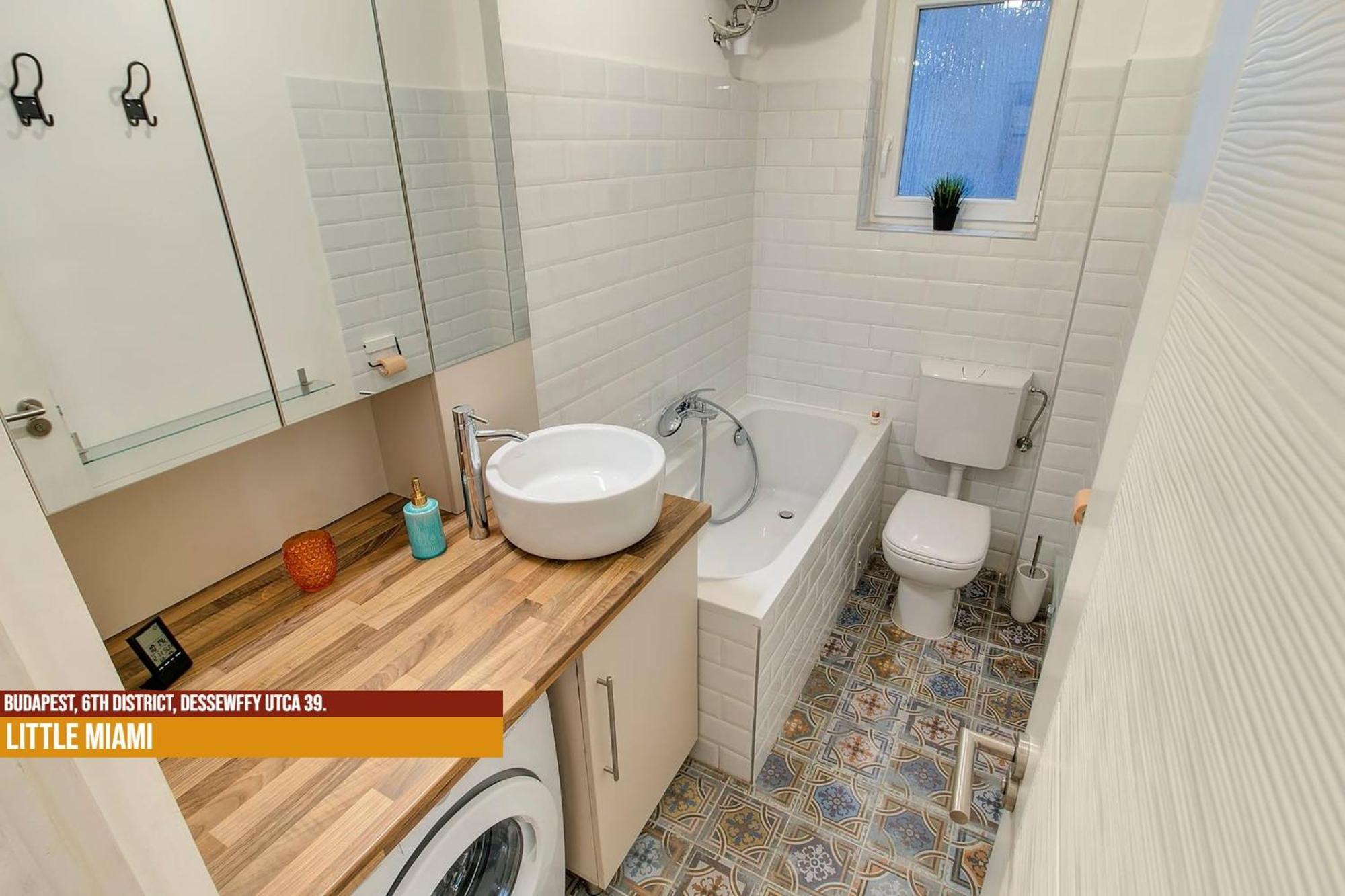 Little Americas Opera Apartments Budapest Bagian luar foto