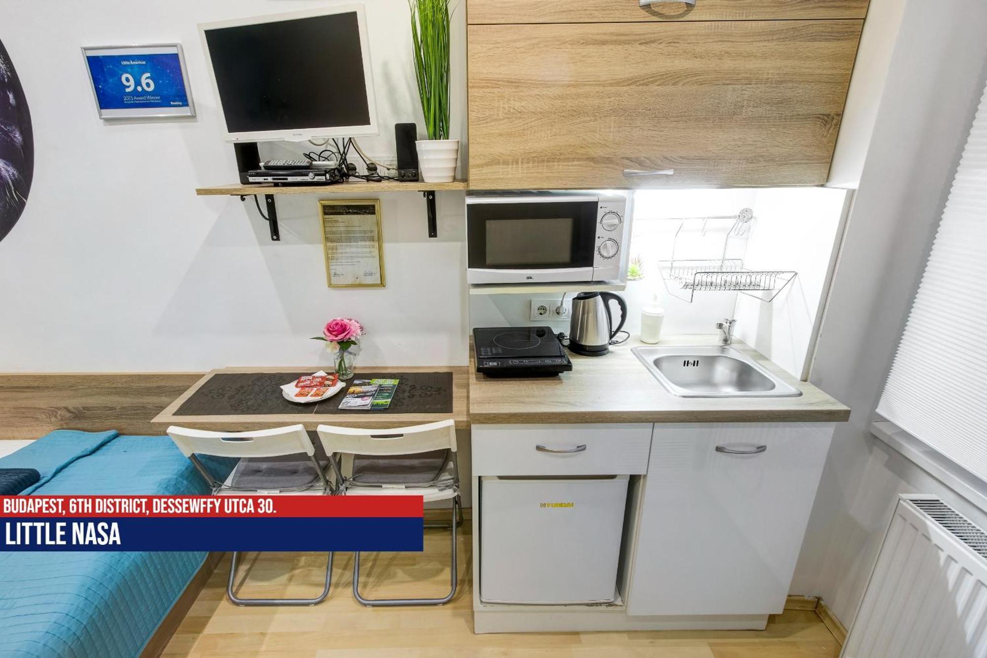 Little Americas Opera Apartments Budapest Bagian luar foto