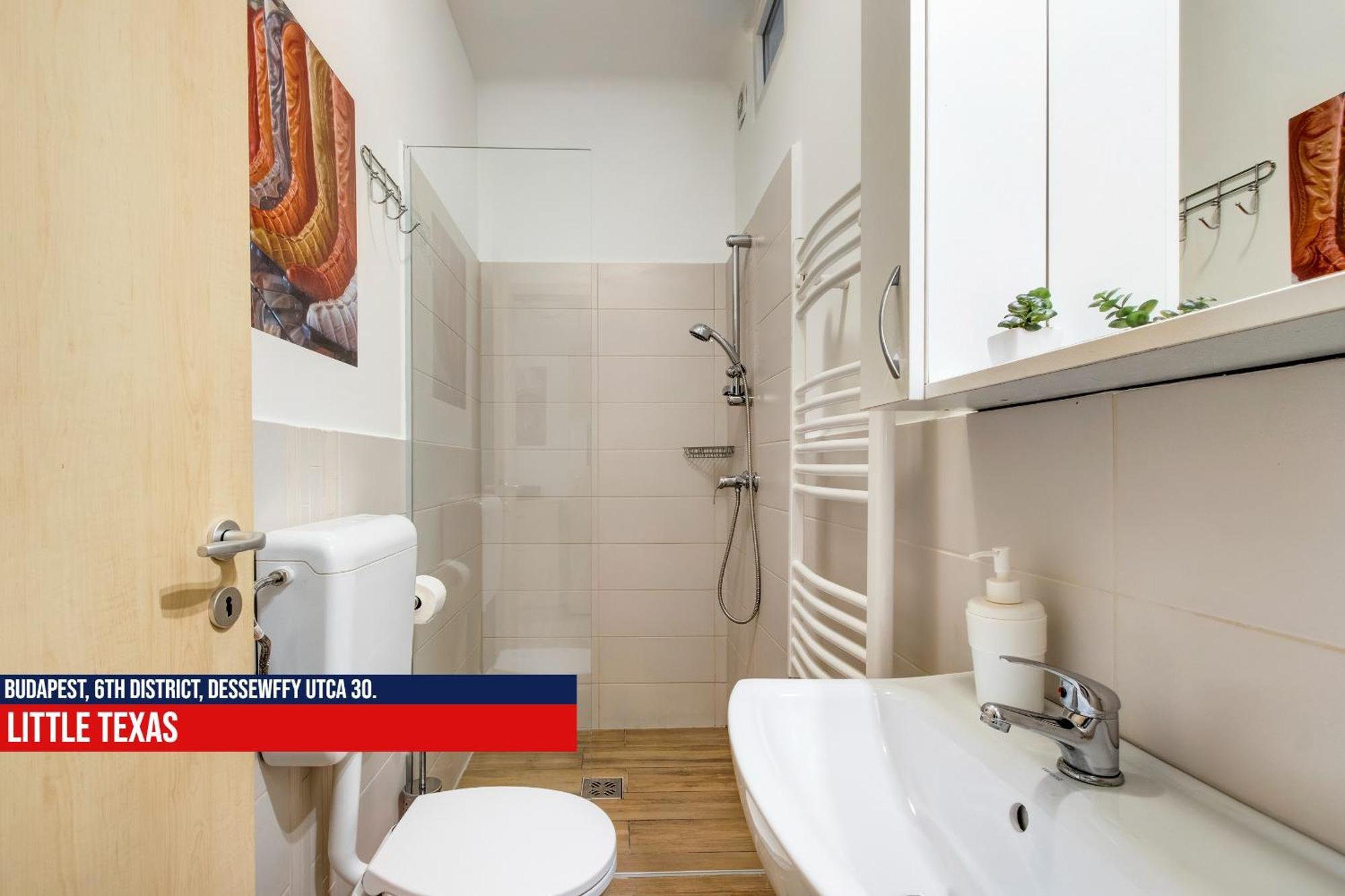 Little Americas Opera Apartments Budapest Bagian luar foto